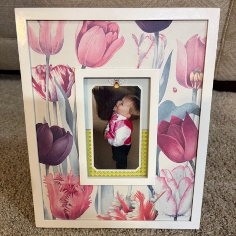 NWT Demdaco Nature's Journey Tulips White Frame, 4x6. Photo not included.